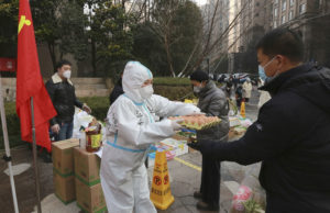 ચીનની સરકાર સતર્ક; લાંબા લોકડાઉન અને ખાદ્ય સામગ્રીઓની અછતને પગલે શહેરના લોકો અકળાયાં!