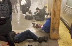 USમાં ફાયરિંગ: ન્યૂયોર્કના સબ-વે સ્ટેશન બ્રુકલિનમાં ફાયરિંગ; 13 ઈજાગ્રસ્ત; કેટલાંક બોમ્બ પણ મળ્યા!