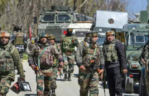 જમ્મુ કાશ્મીરના શોપિયાંમાં આતંકવાદીઓએ 1 કાશ્મીરી પંડિતને મારી ગોળી; 4 પરપ્રાંતિય મજૂરોને પણ બનાવ્યા નિશાન?