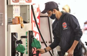 1 દિવસની “રજા” બાદ પેટ્રોલમાં 79 અને ડીઝલમાં 83 પૈસા વધ્યાં; અમદાવાદમાં રૂ.102.28 પૈસા મળશે!