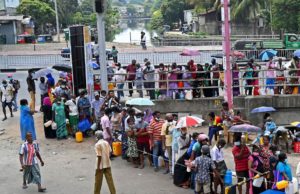 શ્રીલંકામાં આર્થિક કટોકટીનો સામનો કરવા 36 કલાકનું ‘લોકડાઉન’; આજે સાંજના 6 વાગ્યાથી સોમવારના સવાર 6 સુધી રહેશે લોકડાઉન!