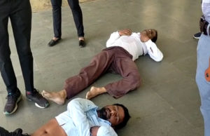 ગાંધીનગર મનપાની ઓફિસમાં 3 સફાઈ-કામદારોએ ‘ઝેરી દવા ગટગટાવી આત્મહત્યા’નો કર્યો પ્રયાસ, 108 દિવસ સુધી રહ્યા હતા ‘હડતાળ’ પર!