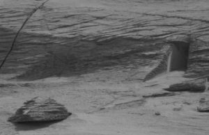 પૂરાવા : એલિયનના ઘરનો દરવાજો છે અથવા કોઈ સુરંગ, ‘NASA’ના ક્યુરિયોસિટી રોવરે પથ્થરમાં મંગળ પર એક ચોંકાવનારો શોધ્યો “દરવાજો”!