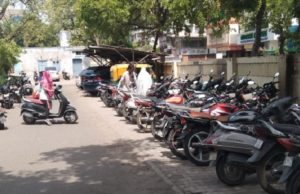 તંત્ર દ્વારા “આંખ આડા કાન” : શારદાબેન હોસ્પિટલમાં 2 કલાક માટે વાહન પાર્કિંગના રૂ.10 ચાર્જ, હોસ્પિટલ કમિટિના ચેરમેન અને ડે. ચેરમેનને ખબર જ નથી!