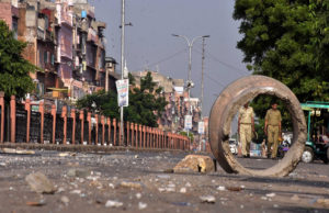 ઈદ પર હિંસા બાદ તણાવભર્યું વાતાવરણ; જોધપુરમાં 12 કલાકમાં જ ત્રણ વખત હિંસા બાદ 10 વિસ્તારોમાં ‘કરફ્યુ’, મુખ્યમંત્રીએ શાંતિ જાળવવા કરી અપીલ!