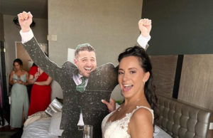 “પૂતળાં સાથે લગ્ન”, વરરાજાને કોરોના થઈ જતાં દુલ્હને પતિનું સ્ટેચ્યુ બનાવી ખુશીથી સ્ટેચ્યુ સાથે કર્યા ‘લગ્ન’, જાનૈયાઓ મનમૂકીને નાચ્યા!