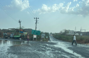 કમોસમી વરસાદ; અમરેલીના ખાંભા, સાવરકુંડલા અને રાજુલાના ગ્રામ્ય વિસ્તારમાં ભારે પવન અને કરા સાથે વરસાદ, રસ્તાઓ પર પાણી વહેતા થયા?