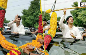 ફિલ્મ ‘બ્રહ્માસ્ત્ર’નું પ્રમોશન શરૂ ; વિશાખાપટ્ટનમમાં રણબીર કપૂરનું ભવ્ય સ્વાગત કરાયું, રણબીર કપૂરને ફૂલોનો હાર પહેરાવવા માટે બોલાવવી પડી “ક્રેન”!