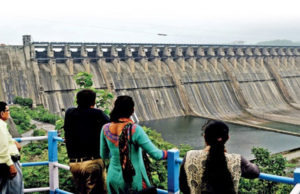 રાજ્યના અડધોઅડધ ડેમ ખાલી; રાજ્યમાં 45 ડિગ્રી ગરમીમાં ડેમો “સૂકાયા”, 15 ડેમમાં 13% બચ્યું ‘પાણી’, ગુજરાતમાં સામાન્યથી ઓછા વરસાદની સંભાવના!