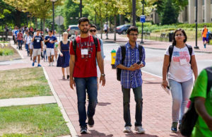 અમેરિકામાં કોલેજોમાં આ વર્ષે 6 લાખ 62 હજાર એડમિશન ઓછા થયા; સ્ટુડન્ટ લોને વધારી ચિંતા, ગયા વર્ષની તુલનામાં 4.7 ટકાનો થયો ઘટાડો!