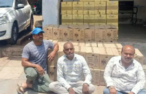 સોસાયટીના કોમન પ્લોટના બાથરૂમને દારૂનું બનાવ્યું ગોડાઉન; અમદાવાદ રામોલમાં બાથરૂમમાં સંતાડેલો 816 બોટલ વિદેશી દારૂ ઝડપાયો, 3 લોકો ધરપકડ!