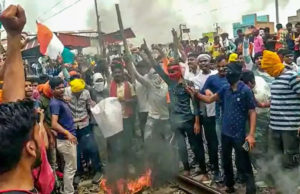 અગ્નિપથ હિંસામાં 1,000 કરોડથી વધુ નુકસાનની શક્યતા, વિરોધમાં 21 ટ્રેન સળગાવી દેવાઈ, 12 લાખ લોકોની યાત્રા થઈ કેન્સલ, 70 કરોડ રૂ. રિફંડ કર્યા!