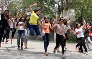 ધો-12 સામાન્ય પ્રવાહના 86.91% પરિણામે 12 વર્ષનો રેકોર્ડ તોડ્યો, ડાંગનું સૌથી ઊંચું તો વડોદરાનું સૌથી ઓછું પરિણામ, 1064 સ્કૂલમાં 100% પરિણામ!