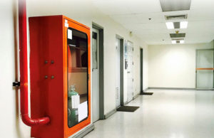 હાઈકોર્ટની ટકોર, ગુજરાતમાં 85 ટકા ઈમારતો BU પરમિશન વિનાની, ફાયર સેફ્ટીનો અમલ ના થાય તો કાપી નાંખવા જોઈએ વીજળી અને પાણીના કનેક્શન!