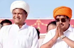 મંચ એક હતું, પણ બંને વચ્ચે ‘રંગ’ અલગ; રાજકોટમાં પાટિલે કેસરી અને નરેશે સફેદ પાઘડી પહેરી, પાટીલ કર્યો કટાક્ષ- ‘ટોપી પહેરજો, કોઈને પહેરાવતા નહીં’!