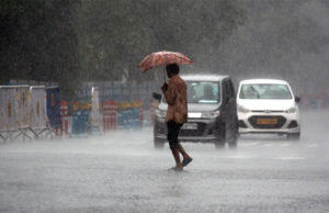 રેડ એલર્ટ : 3 દિવસથી ભારે અતિભારે વરસાદની આગાહી, જૂનાગઢ, અમરેલી, ગીર સોમનાથમાં રેડ એલર્ટ જાહેર; 21 ડેમમાં 100% પાણીનો સંગ્રહ!