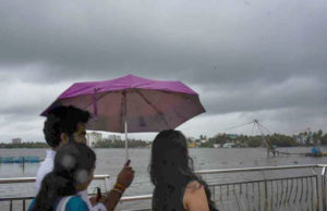 રેડ એલર્ટ : આજની ગુજરાતમાં વરસાદી માહોલ; અમદાવાદ, કચ્છ અને ઉત્તર ગુજરાતમાં આગામી ત્રણ દિવસ ભારેથી અતિભારે વરસાદની આગાહી!