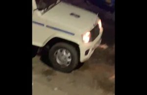 આણંદના બોરસદમાં બે જૂથ વચ્ચે અથડામણ, પોલીસે વાહનોમાં તોડફોડ કરી, જુઓ Video