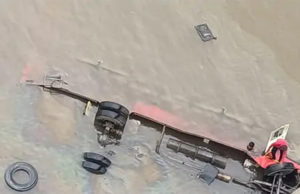 રેલિંગ તોડીને નર્મદામાં પડી બસ; 13ના મૃતદેહ મળ્યા : ઈન્દોર-ખરગોન વચ્ચે દુર્ઘટના, રેસ્ક્યૂ ટીમે કહ્યું- અત્યારસુધી કોઈ જીવતું નથી મળ્યું?