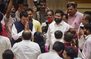 શિંદેની અગ્નિ પરિક્ષા; શિંદે સરકારે મેળવ્યો “બહુમત” : સરકારને 164 ધારાસભ્યોનું સમર્થન મળ્યું, શરદ પવારે કહ્યું- 6 મહિનામાં પડી જશે શિંદે સરકાર!