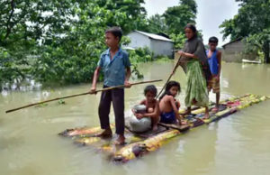 આસામમાં પૂરના કારણે અત્યાર સુધીમાં 22 લાખથી વધુ લોકો થયા અસરગ્રસ્ત; અત્યાર સુધીમાં 178ના થયા મોત, 2000 ગામડાઓમાં ફરી વળ્યા પાણી!