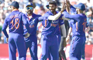 સિરીઝ ઉપર કબજો : ભારતે ઈંગ્લેન્ડને ધૂળ ચટાડી, બીજી મેચમાં 49 રનથી હરાવ્યું, ભુવનેશ્વરને 3 વિકેટ, હિટમેનની કેપ્ટનશીપ હેઠળ સતત 19મી જીત!