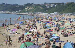 ‘રેડ વોર્નિંગ’ ઈશ્યુ : બ્રિટનમાં આગામી અઠવાડિયામાં 40 ડિગ્રી પહોંચશે તાપમાન; 18-19મીએ તાપમાન વિક્રમજનક સ્તરે પહોંચવાની ચેતવણી આપી!