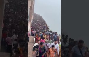 હિલ સ્ટેશન બન્યું પાવાગઢ; મહાકાળી માતાના દર્શને 2 લાખ ભક્તોનું ઉમટ્યું ઘોડાપૂર, દર્શન માટે આવેલા ભક્તોમાં અનેરો ઉત્સાહ જોવા મળ્યો, જુઓ Video