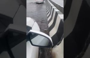 બનાસકાંઠામાં મેઘરાજા મહેરબાન : ડીસામાં 5 ઇંચ અને દિયોદરમાં 8 વરસાદથી જળબંબાકારની સ્થિતિ, એલિવેટેડ બ્રિજ પર ભરાયા પાણી, જુઓ Video