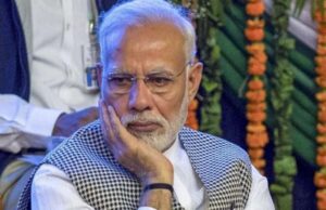 તો રાજકારણ માટે જનેતાના નામનો સહારો લેતા નરેન્દ્ર મોદીના નામનો ગરબો ગુજરાતમાં પાછો ફરતો