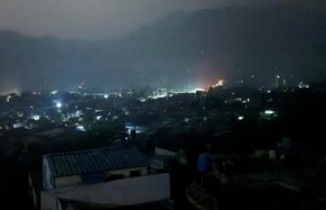 બોમ્બમારાના અવાજ સાથે આકાશમાં ઉડતા પદાર્થથી આશ્ચર્ય, જમ્મુના રહેવાસીએ ઉતારેલો Video જુઓ