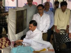 હાર્દિકના માથે પ્રદીપનો હાથ ફર્યો : એકે સમાજથી બીજાએ મશીનથી “નોટો” છાપી !