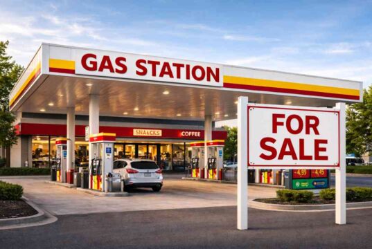 ટ્રમ્પના કાર્યકાળમાં ભારતીય ધંધાર્થીઓ જોખમમાં !, અનેક રાજ્યોમાં સ્ટોરો વેચાણ માટે મુક્યા