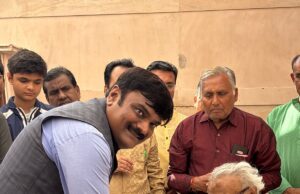 મેહુલ ગાંધીના પુસ્તકનું જૈન મહારાજની નિશ્રામાં વિમોચન