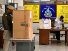 નડિયાદથી વોટચોરીનો પ્રારંભ ? : ભાજપના કાર્યકર હાજર અને ચૂંટણી અધિકારી ગેરહાજર, વિડીયો વાયરલ